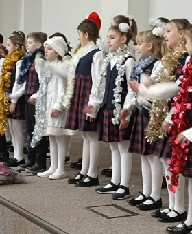 В ГБУЗ РК РКБ им.Н.А, Семашко для пациентов больницы и участников СВО состоялся праздничный концерт посвященный Дню Николая Чудотворца.